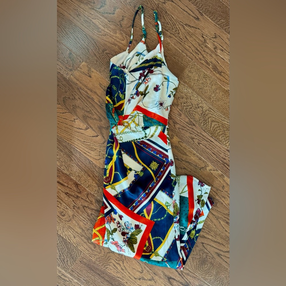 Retro chain and tassel print dress in XS!